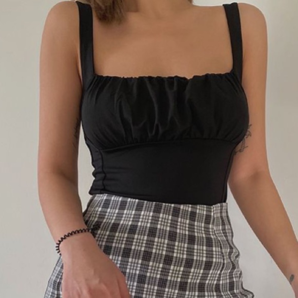 black square neck bustier top